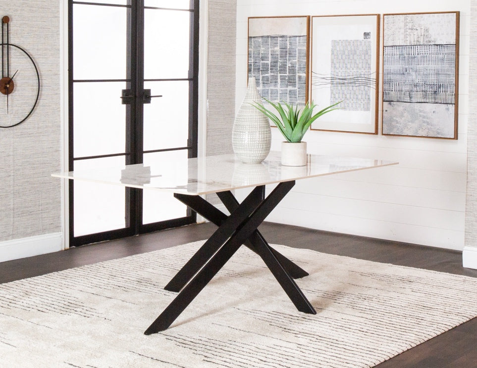 Nero Chanal Gold Table