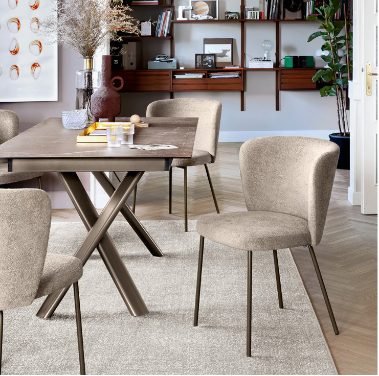 Besy Chair