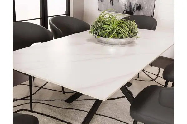 Nero Table