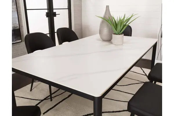 Marta Table